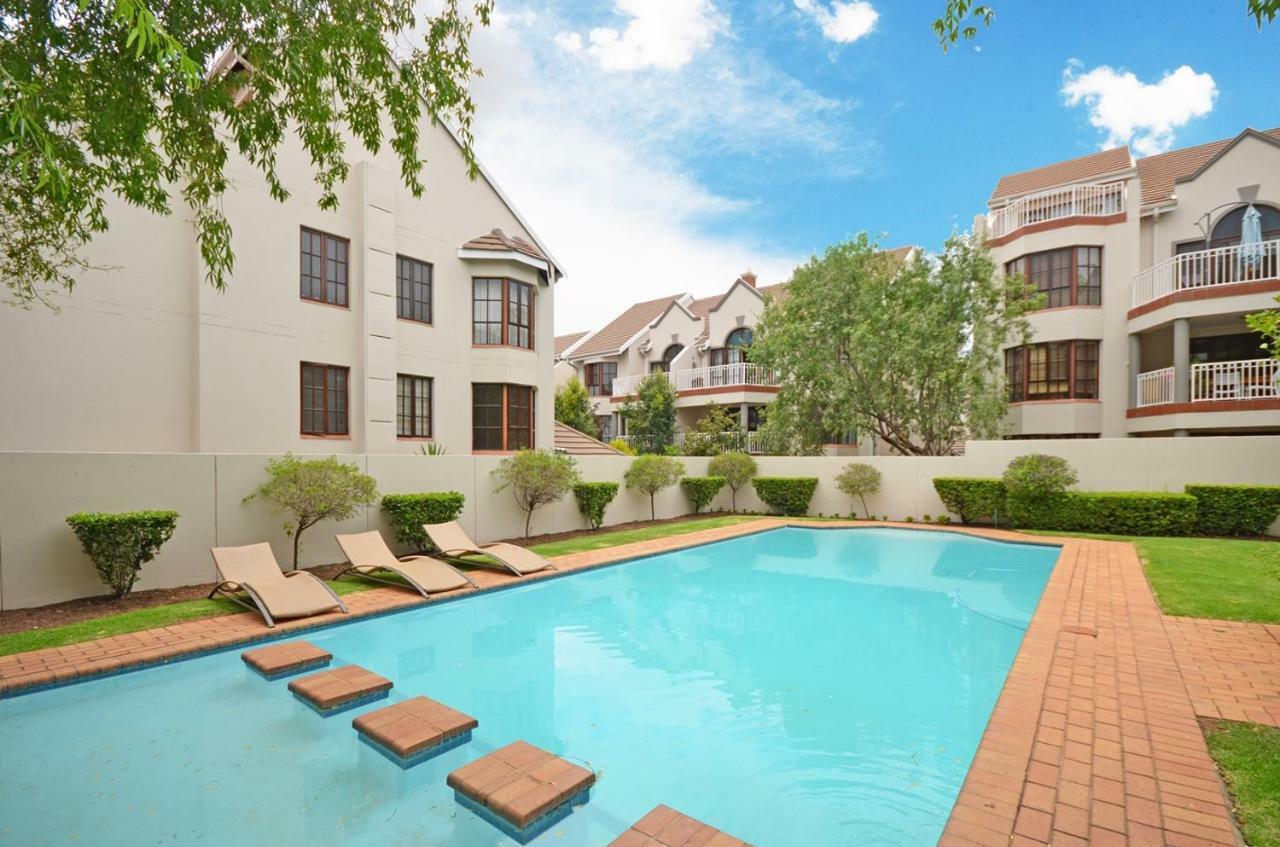 Апартаменты Rivonia One & Only Йоханнесбург Экстерьер фото